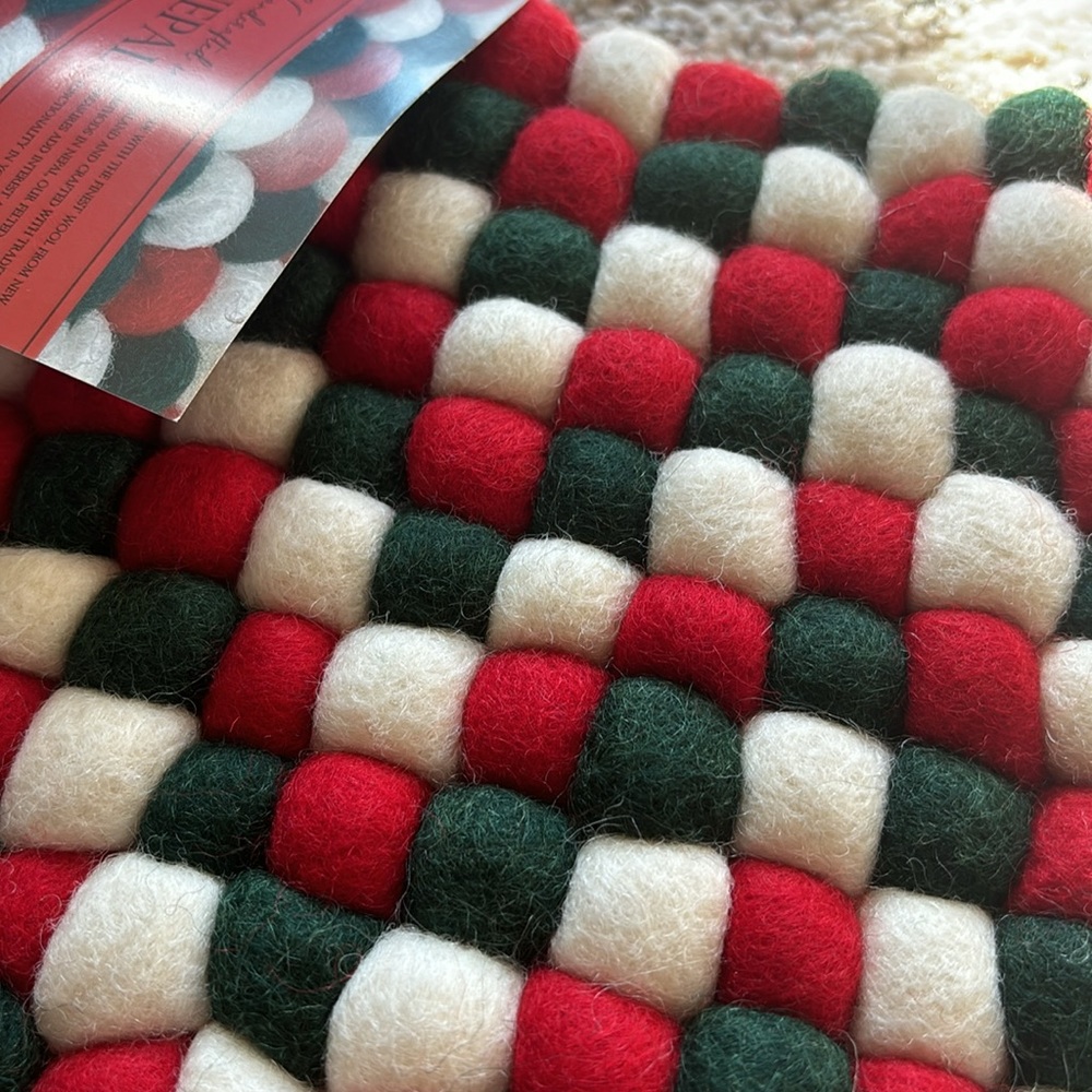 Wool trivet NEW - Picture 2 of 2